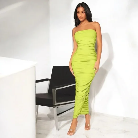 Solid Ruched Tube Bodycon Dress- 6(M) - Picture 5 of 5